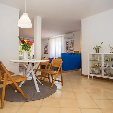 Good Mood 2-bedroom 10mins From